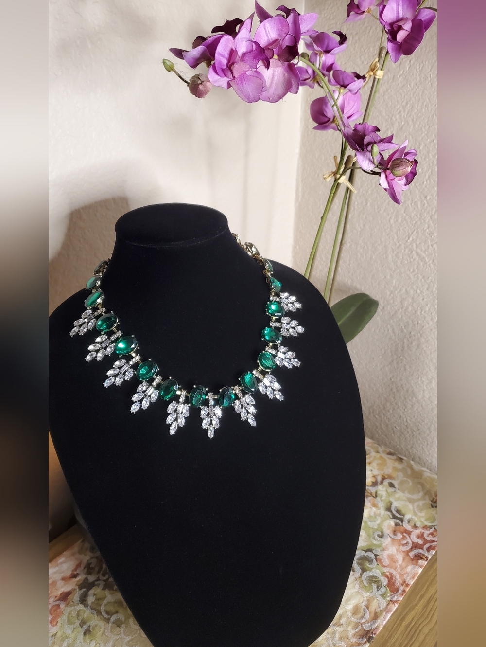 Aratta Emerald and Clear Crystal Statement/Costume Necklace